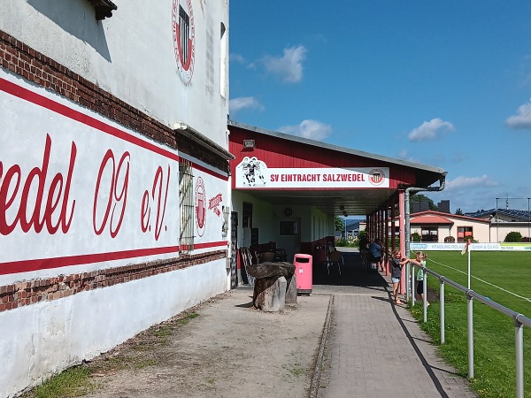 Flora-Sportplatz - Salzwedel
