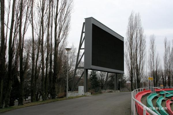 Friedrich-Ludwig-Jahn-Sportpark - Berlin-Prenzlauer Berg