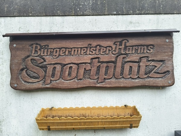 Bürgermeister Harms Sportplatz - Friedrichsholm