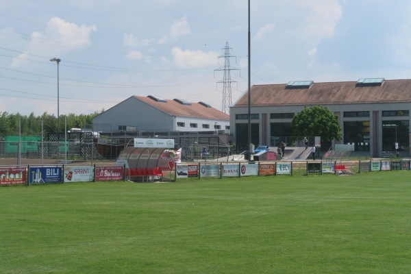 Terrain En Courtes-Raies - Chavornay