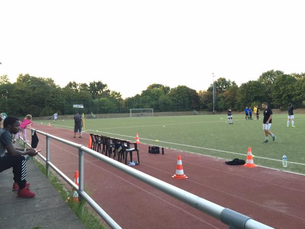 Sportplatz Wiener Straße - Berlin-Kreuzberg