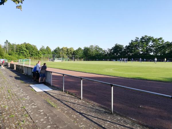 Bezirkssportanlage Oberkassel auf dem Stingenberg - Bonn-Oberkassel