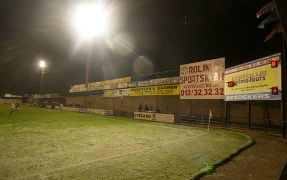 Georges Claesstadion - Mol-Ginderbuiten