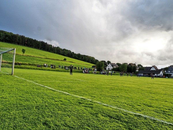 Sportplatz Caller Straße - Meschede-Wallen