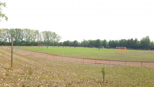 Waldsportplatz - Ilmtal-Weinstraße-Pfiffelbach