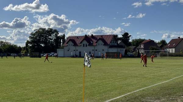 Boisko w Cybince - Cybinka