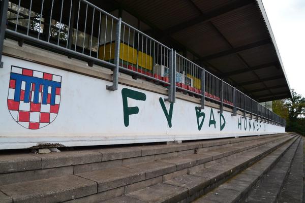 Stadion Menzenberger Straße - Bad Honnef-Selhof