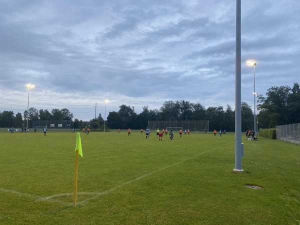 Sportplatz Schwerzi Platz 2 - Mönchaltorf