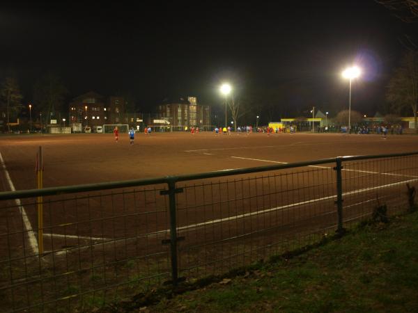 Sportplatz am John-Lennon-Platz - Oberhausen/Rheinland-Alt Oberhausen