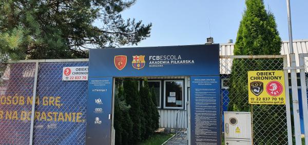 Boiska Polfy Tarchomin obok - Warszawa