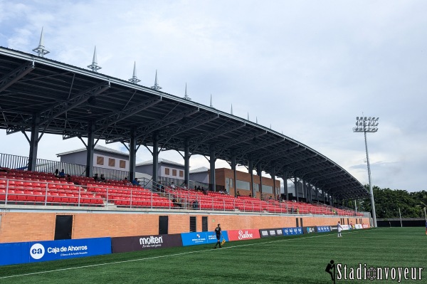 COS Sports Plaza - Ciudad de Panamá