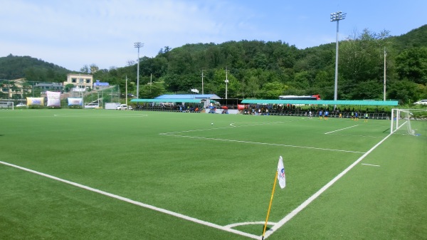 Jungnang District Football Stadium - Seoul