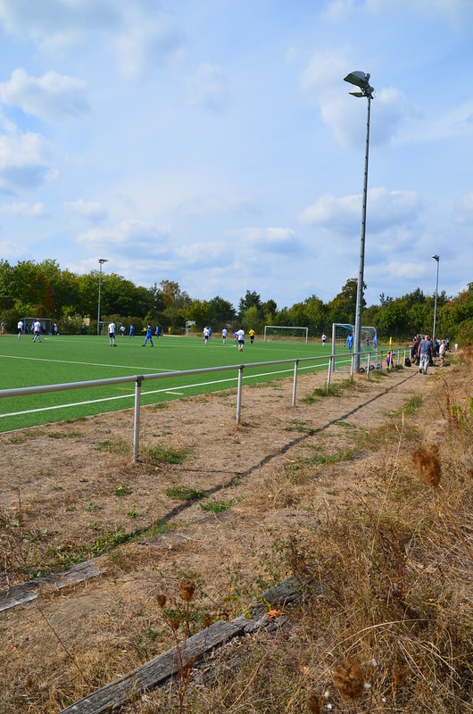 Sportplatz Kirschallee - Potsdam-Bornstedt