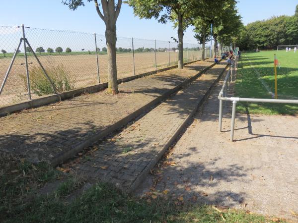 Walter Kraft Stadion - Worms-Horchheim