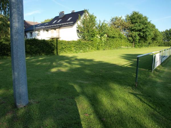 Sportplatz am Maibaum - Büren/Westfalen-Weiberg