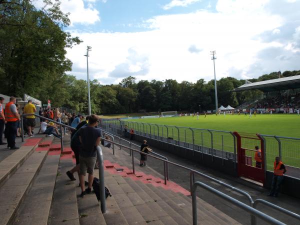 Stadion im Sportpark Höhenberg - Köln-Höhenberg