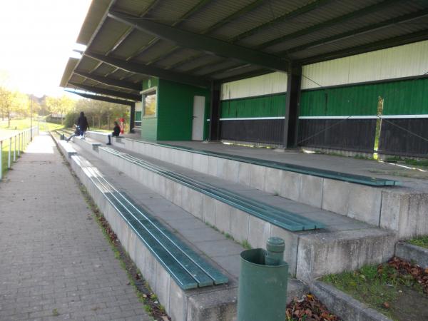 Sportanlage Am Donarbrunnen - Kassel-Niederzwehren