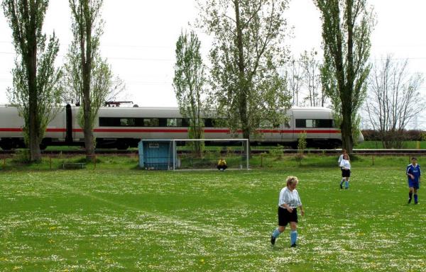 Sportplätze an der Bahn - Landsberg/Saalekreis-Hohenthurm