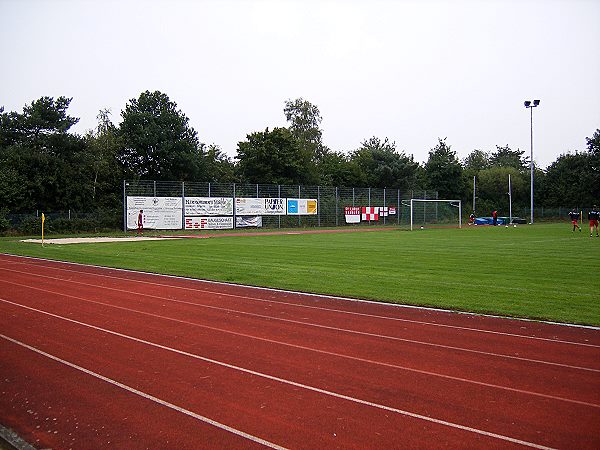 Hans-Heinrich-Hackmack-Stadion - Reinbek