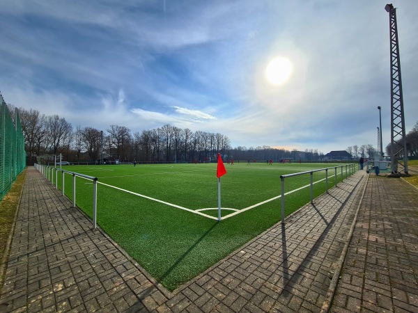 Stadion der Einheit Nebenplatz 2 - Staßfurt