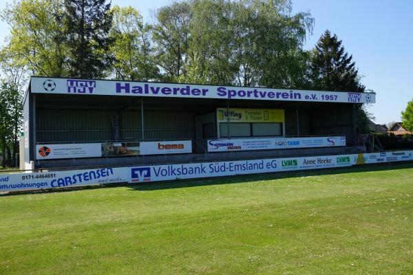 Sportplatz im Dorf - Hopsten-Halverde