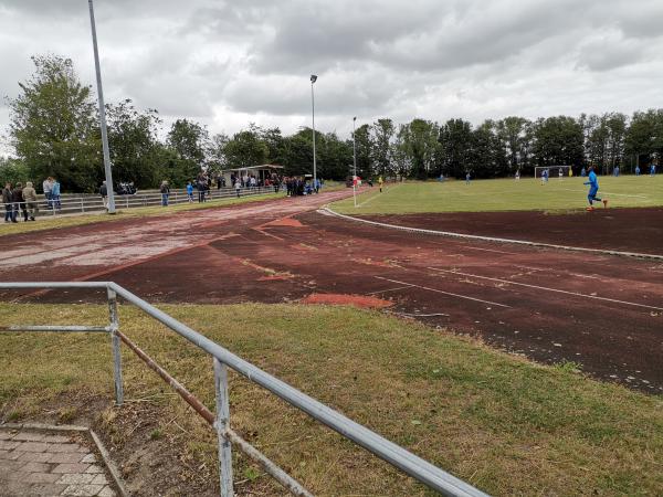 Sport- und Freizeitzentrum Am Bassin - Freiburg/Elbe
