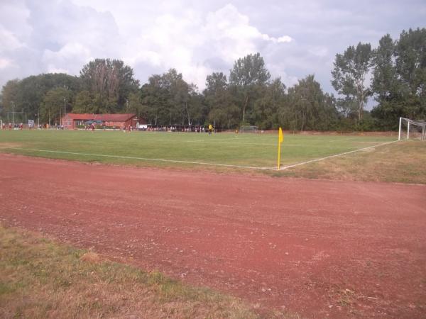 August-Herrmann-Sportpark - Lehre