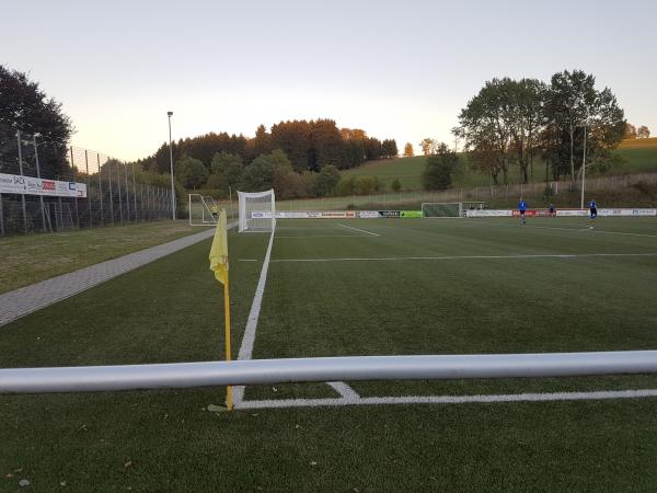 Sportplatz Zur Vogelstange - Drolshagen-Iseringhausen