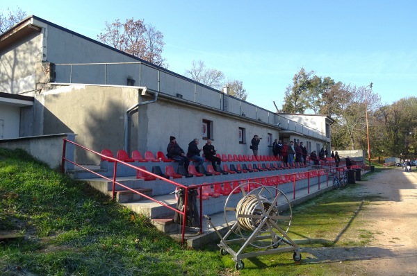 Futbalový štadión Mojmírovce - Mojmírovce