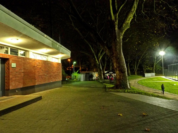 Sportplatz am Volkshaus / Stratmanns Hof - Herne-Röhlinghausen