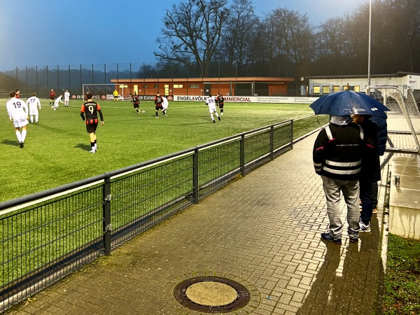 Sportplatz Unterer Komarweg - Köln-Klettenberg