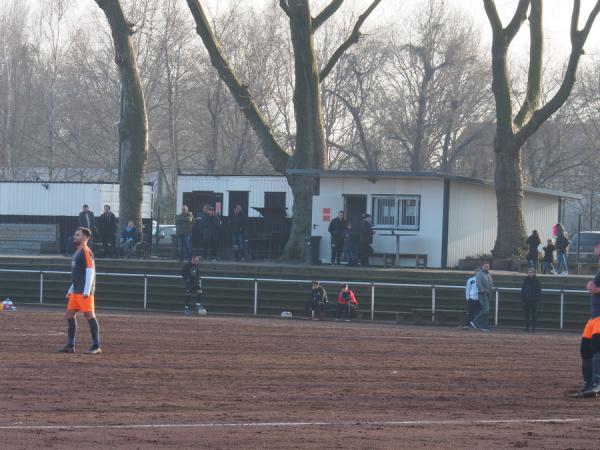 Bezirkssportanlage Duisburger Straße - Duisburg-Obermarxloh