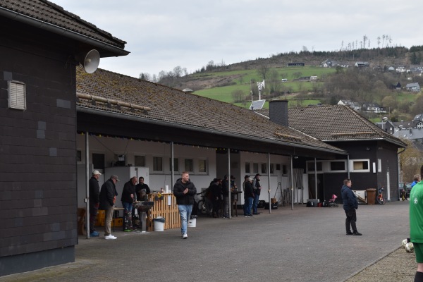 Sportanlage an der Mehrzweckhalle - Bad Berleburg-Schwarzenau