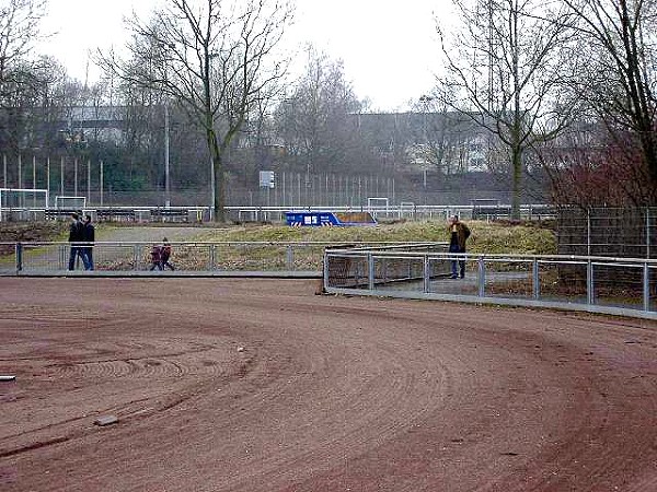 Bezirkssportanlage Mitte II LA-Platz - Essen/Ruhr-Altenessen