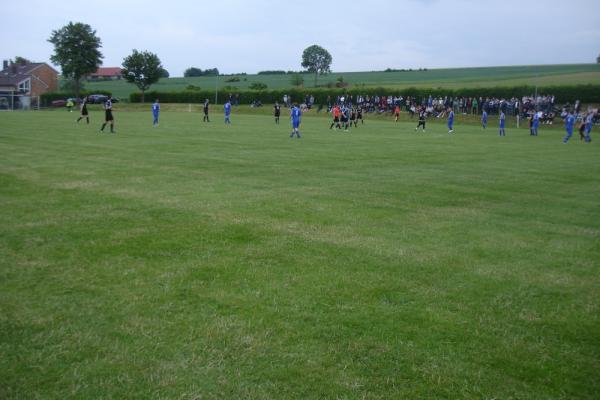 Sportplatz Huweg - Warburg/Westfalen-Wormeln