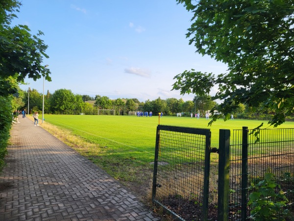 Sportplatz Emsener Berg - Rosengarten bei Harburg-Nenndorf