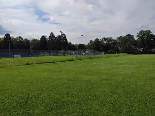 Sportanlage im Hinterkirch Platz 3 - Freiburg/Breisgau-Zähringen