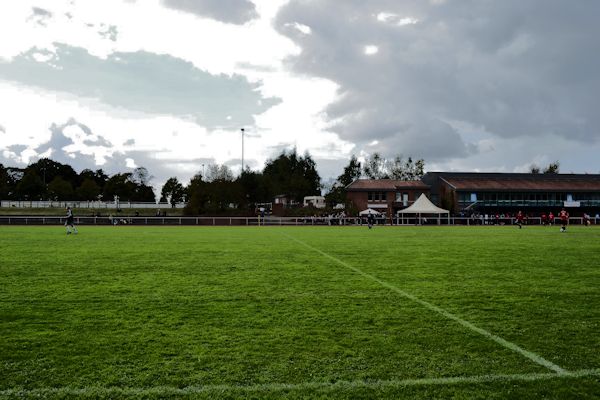 Gemeinde-Platz im Sportzentrum Bassental - Neu Wulmstorf