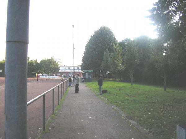 Sportplatz an der Schleuse - Oberhausen/Rheinland-Borbeck