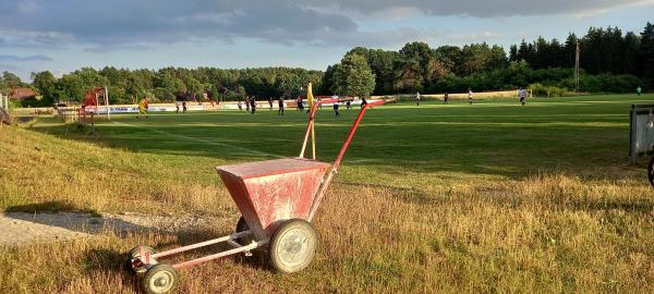Sportanlage Aue-Grund-Schule B-Platz - Garstedt