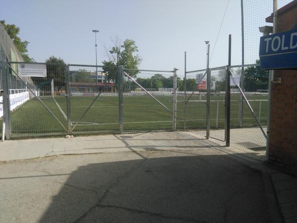 Campo de Fútbol Villarrosa - Madrid, MD