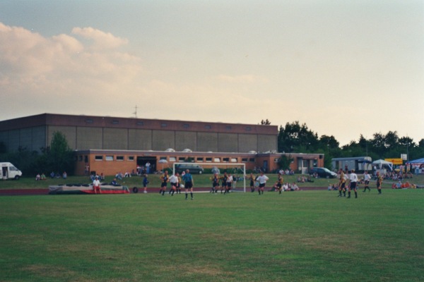 Stadion Am Mühlenberg Landkreisplatz - Edemissen