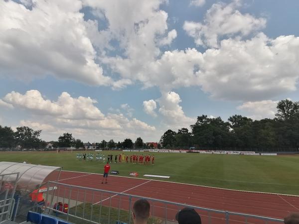 Stadion lekkoatletyczno-piłkarski im. Leszczyńsich Olimpijczyków - Leszno