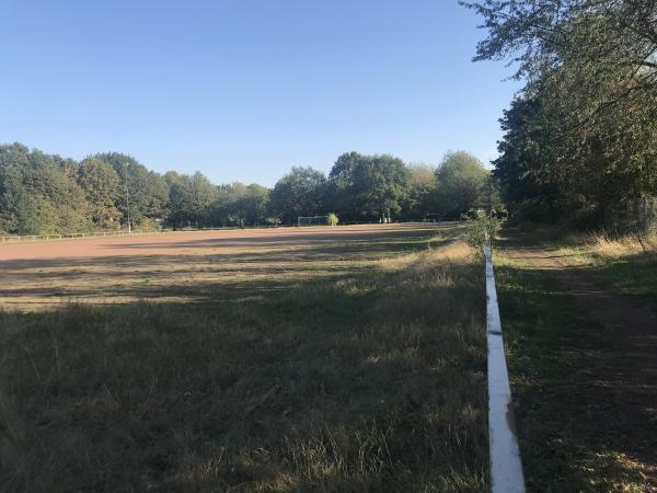 Bezirkssportanlage Kölner Straße Platz an der K-Bahn - Krefeld-Fischeln