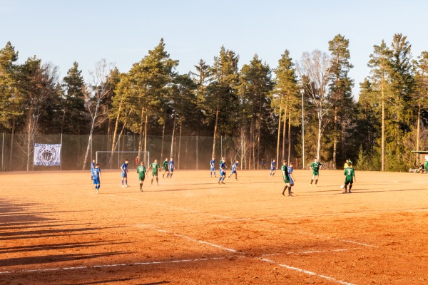Heidesportplatz 2 - Klingenberg/Sachsen-Höckendorf