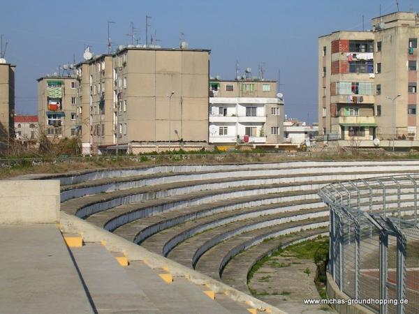 Stadiumi Niko Dovana - Durrës