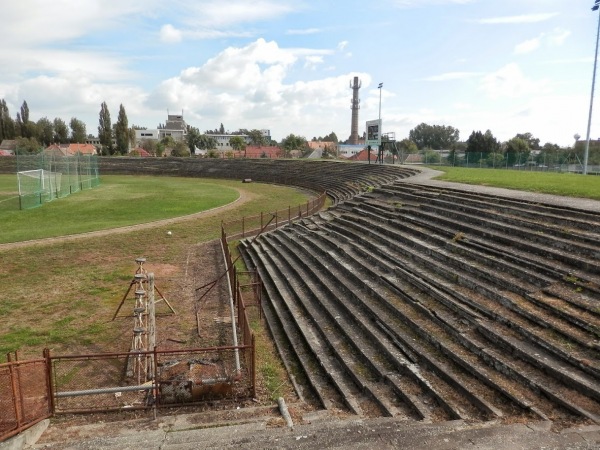 PVSK Stadion (1952) - Pécs