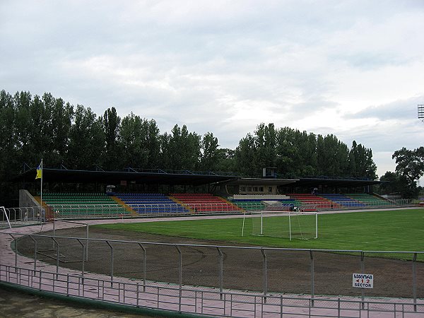 Stadioni Poladi - Rustavi