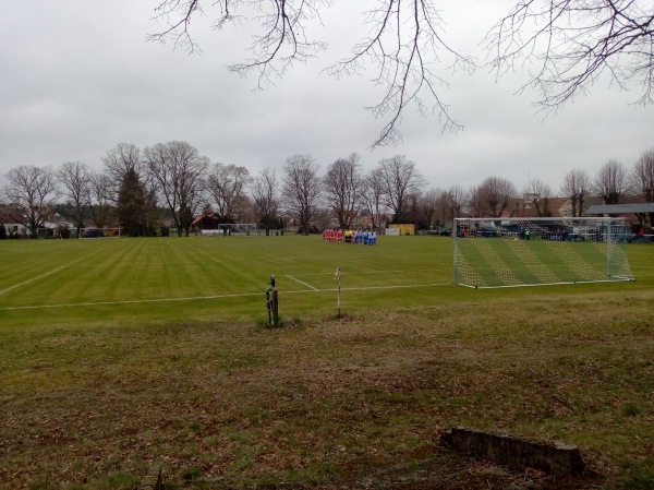 Sportplatz Unter den Linden - Schollene