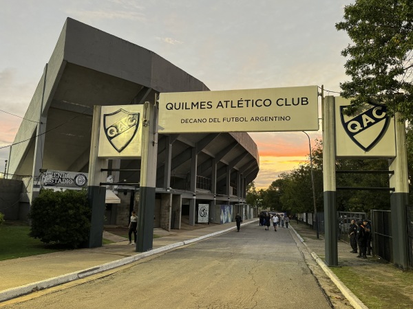 Estadio Centenario Ciudad de Quilmes - Quilmes, BA